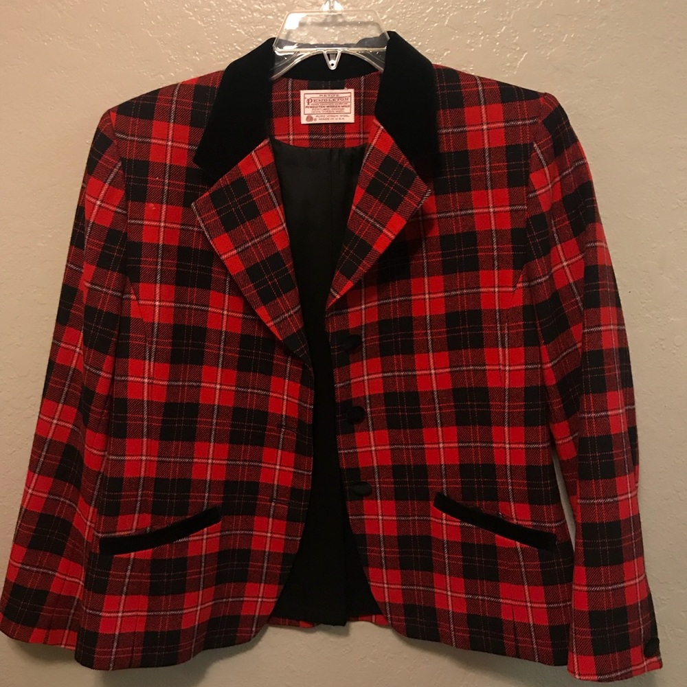 VINTAGE PLAID PENDLETON COAT ❤️
